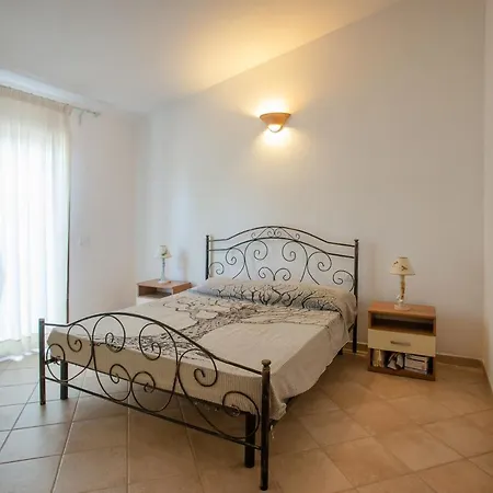 Con Piscina - Budoni בית נופש San Lorenzo (Budoni)