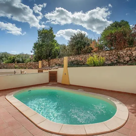 펜션 Con Piscina - Budoni *